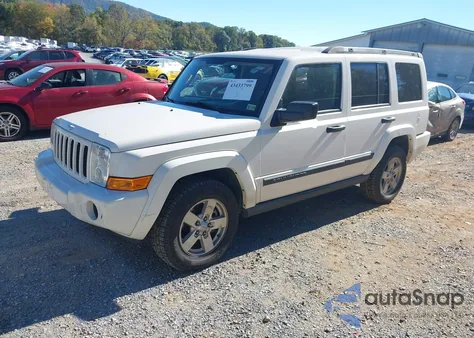2006 Jeep Commander из США, поврежденный, VIN 1J8HG48K46C255259